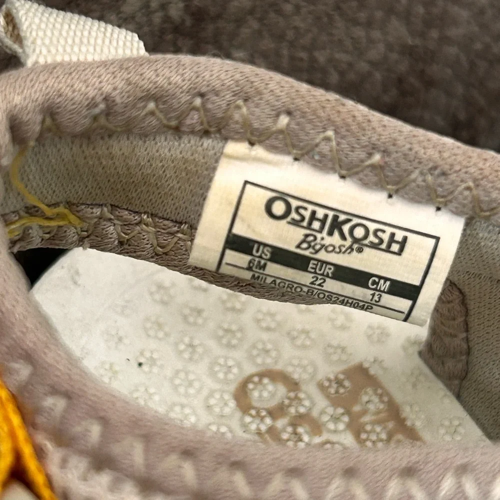 New! No tags! OshKosh B'gosh toddler boy’s Grey and orange summer sandals